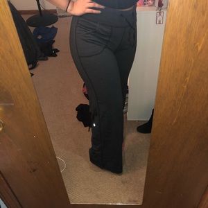 lululemon yoga pants